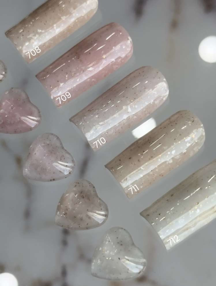 710 LOVE NAIL ГЕЛЬ ЛАК класса Premium               