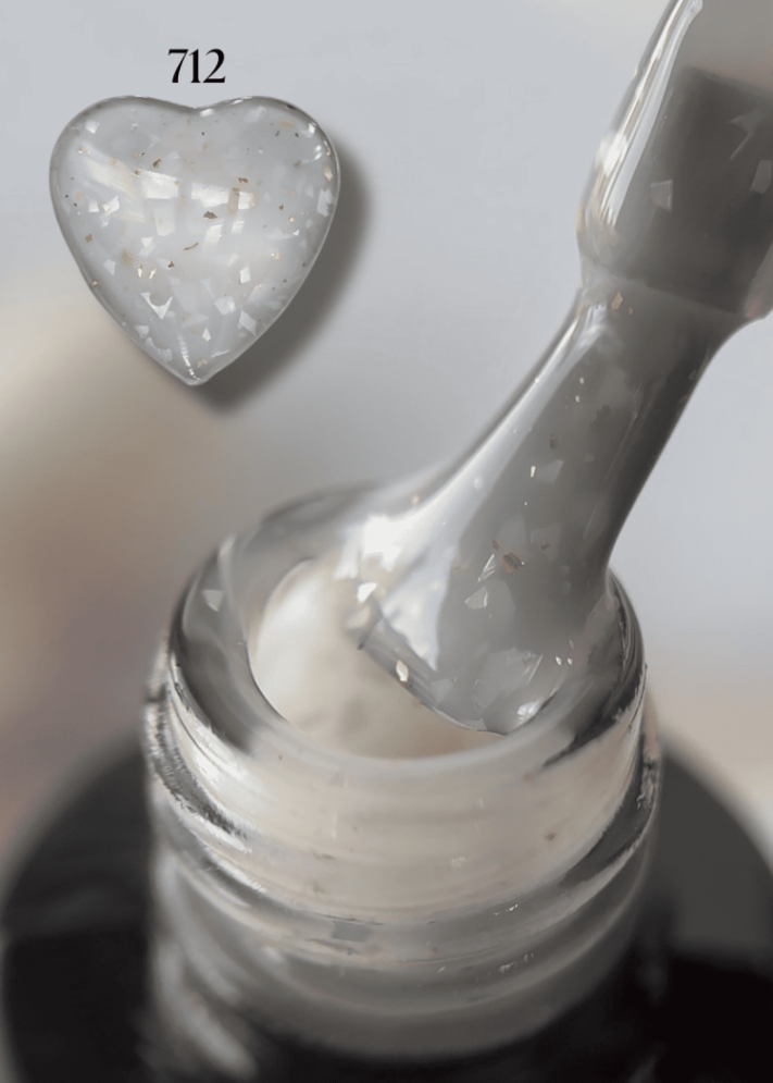 712 LOVE NAIL ГЕЛЬ ЛАК класса Premium                
