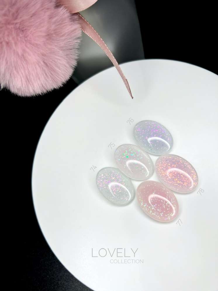 База камуфлирующая с хлопьями ROYAL "LOVELY" LBR74