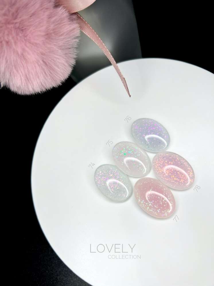 База камуфлирующая с хлопьями ROYAL "LOVELY" LBR77