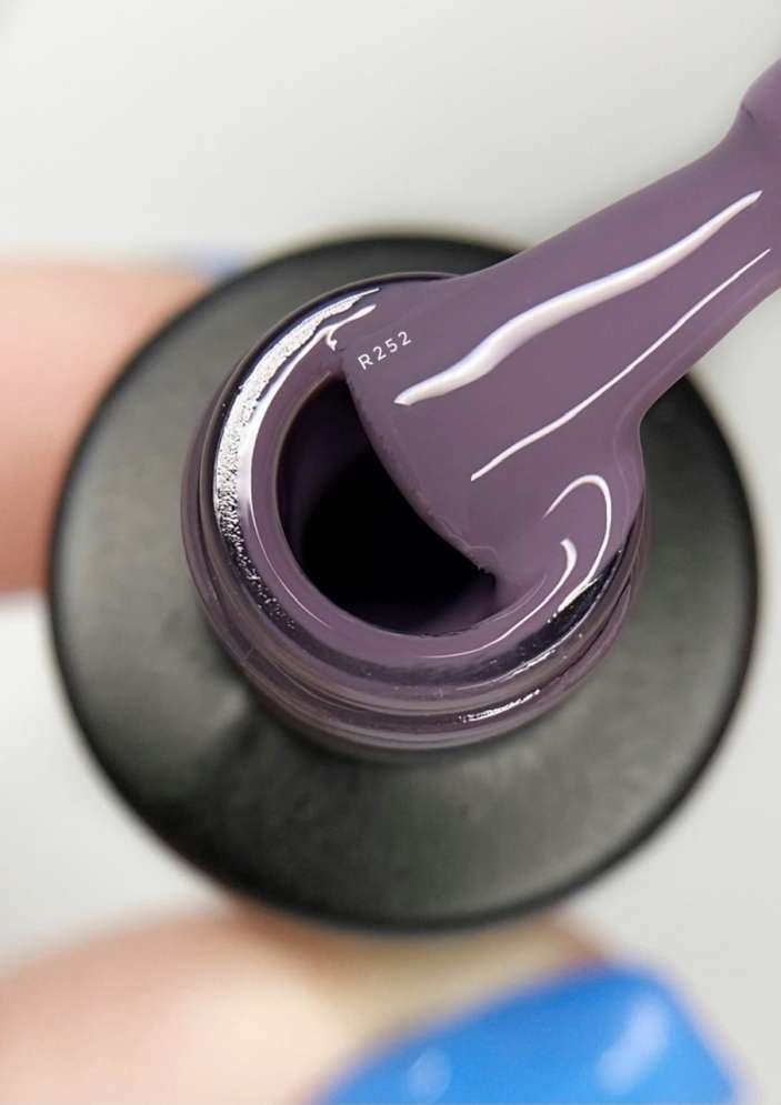 R252 Гель-лак ROYAL 5 ml                      