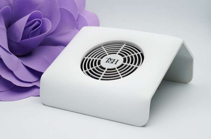 Пылесос настольный для маникюра TH-200