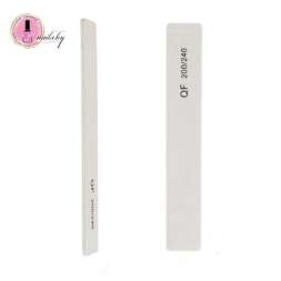 ПИЛКА ДЛЯ НОГТЕЙ QF ПРЯМОУГОЛЬНАЯ 200/240 БЕЛАЯ