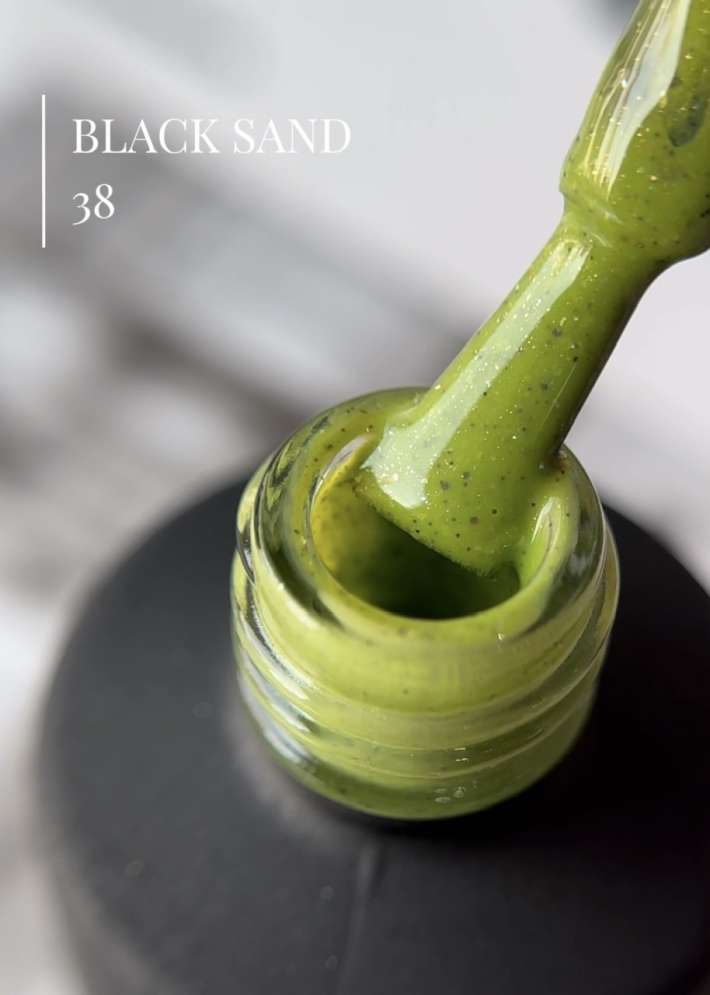 ROYAL гель лак "Черный песок" BS38