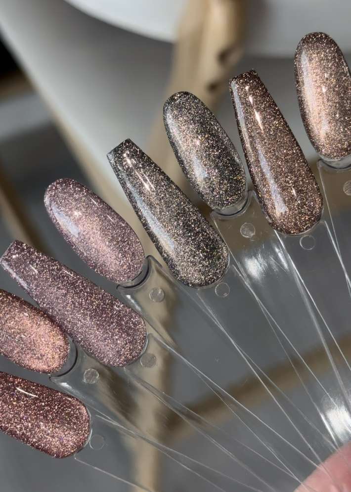 ROYAL Светоотражающий гель-лак Кошачий глаз "Ночной Бриллиант" NDCE16